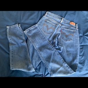 Levi 437 Skinny Jeans